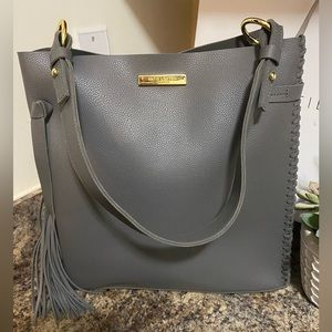 🪷NWOT Katie Loxton London Gray Soft Pebbled Shoulder Purse w/Braided Tassel